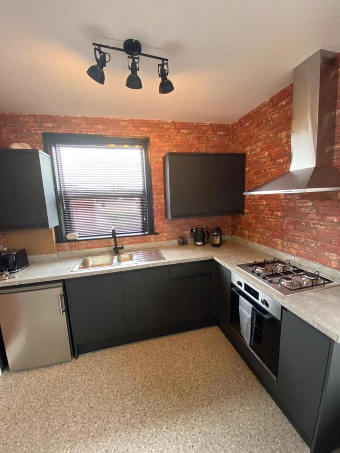 1 Bed Flat With Parking Near Town Centre Apartment Emsworth Exterior photo